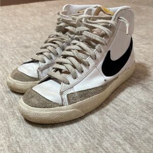 Nike Blazers White and Black
